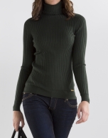 Green ribbed sweater