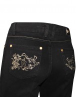 Pantalón negro bordados bolsillos