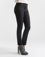 Pantalón jacquard negro