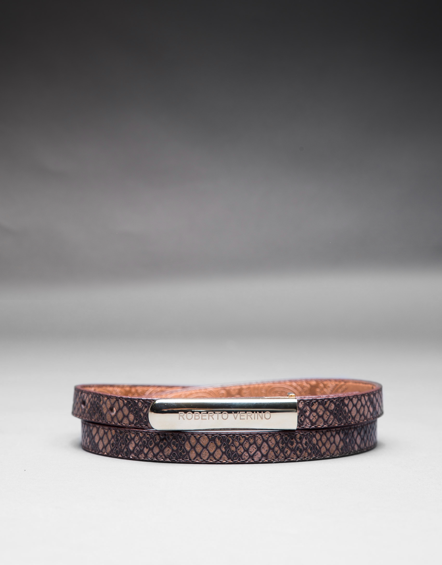 Narrow brown belt