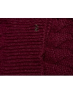 Burgundy knit scarf 