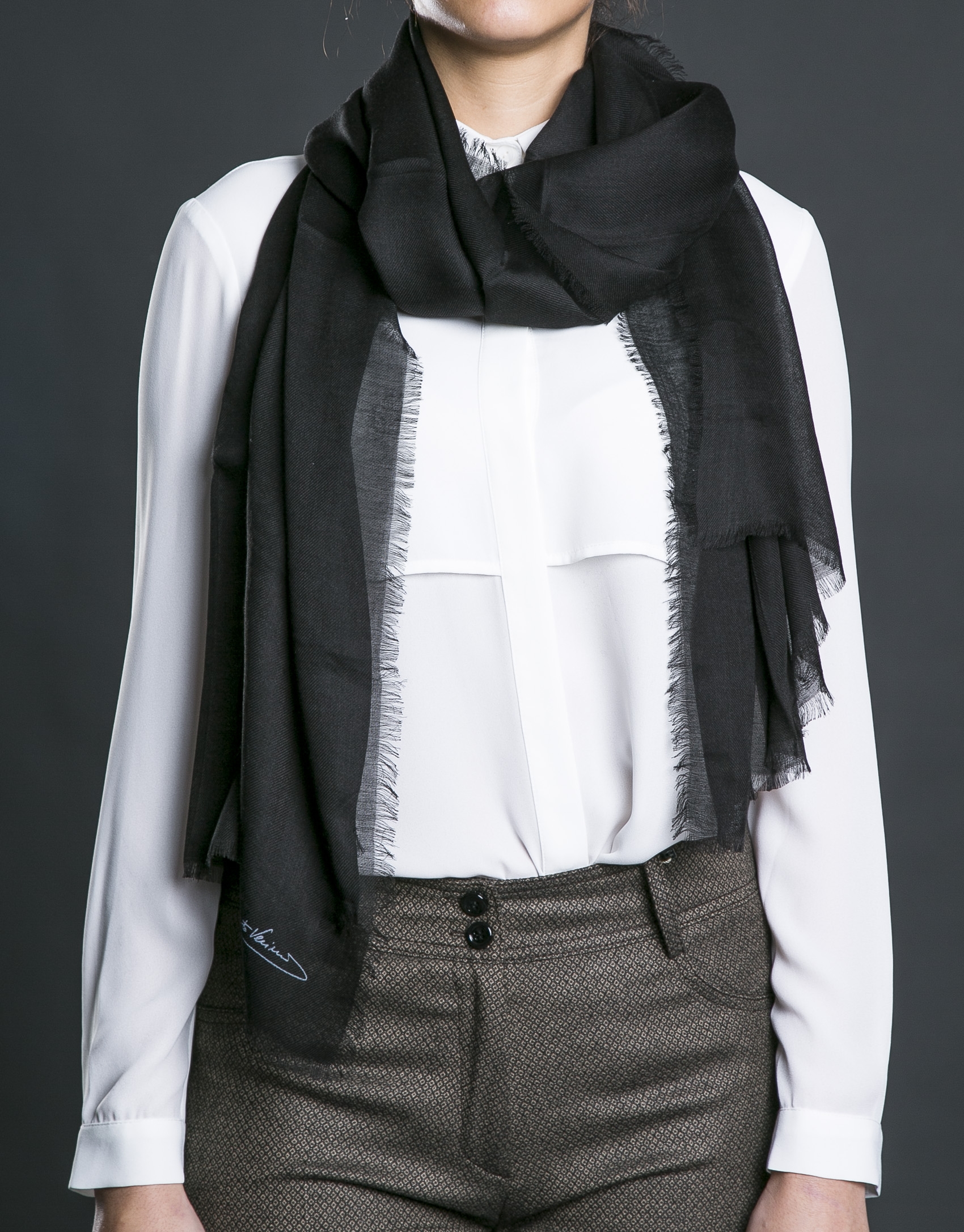 Plain black foulard 