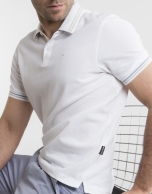 Polo pique blanco contraste beige