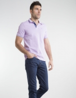 Mauve pique polo with beige contrasts