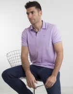 Mauve pique polo with beige contrasts