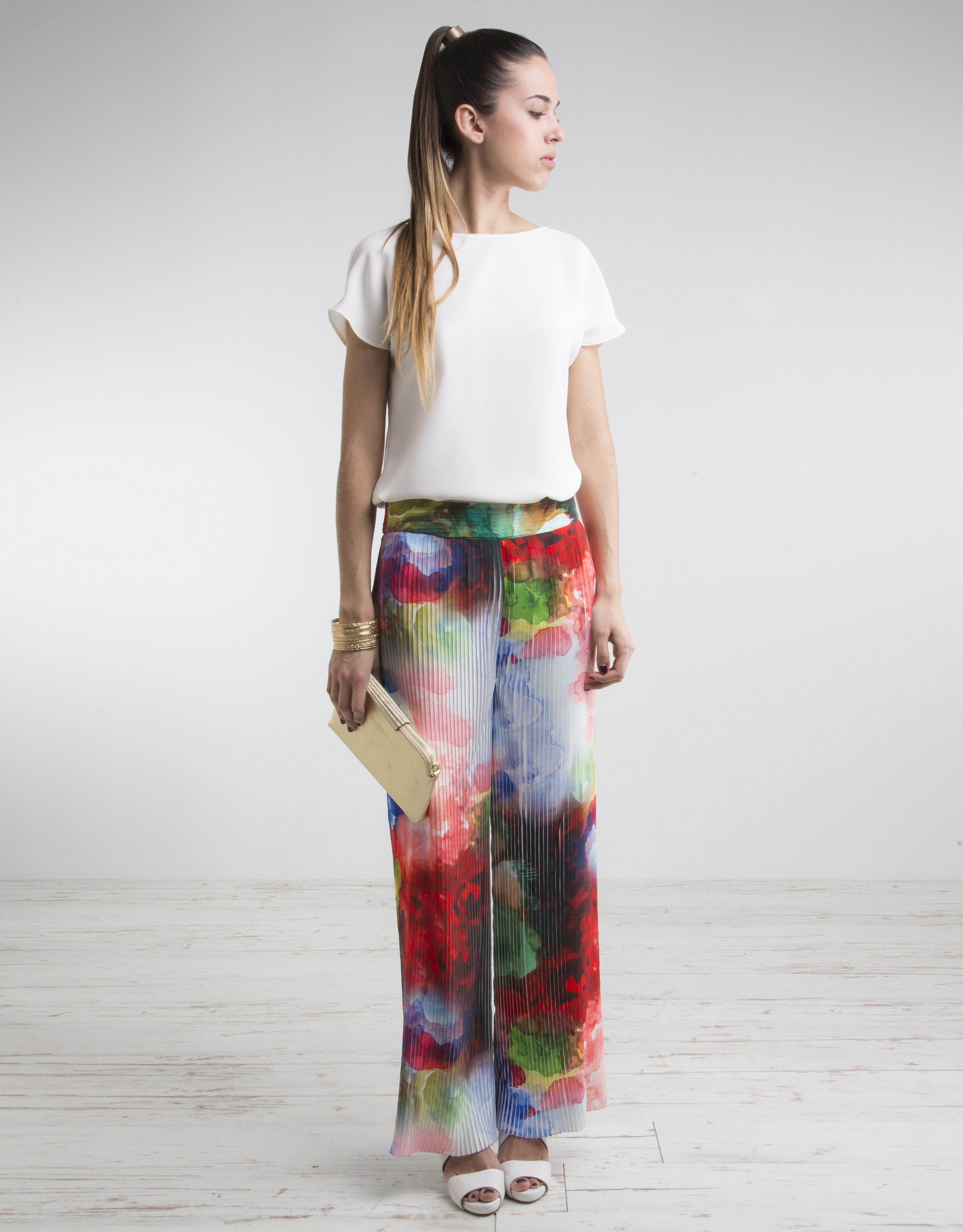 Floral print pleated pants