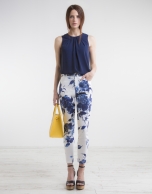 Floral print high-waisted pants