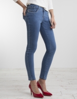 Pantalón denim strech