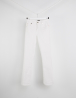 White bell-bottomed pants 