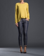 Mustard crepe and knit t-shirt 