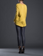 Mustard crepe and knit t-shirt 