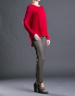 Red round neck