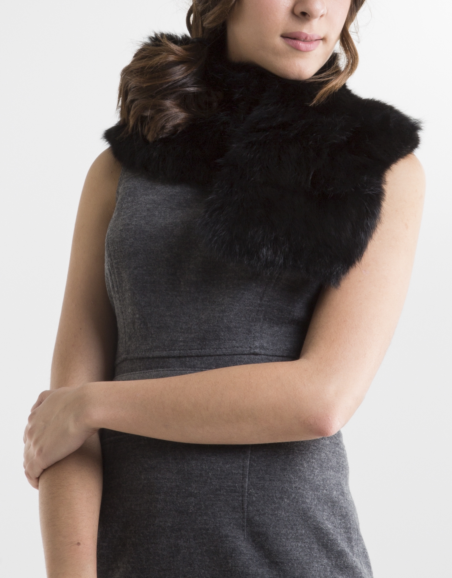 Black fur collar scarf