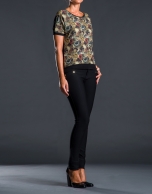 Contrasting floral print t-shirt