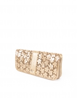 Clutch piel dorada troquelada