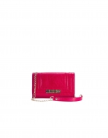 SAMBA FUCSIA: Distressed leather bag with flap