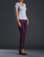 Gray beige V-neck, beaded t-shirt 