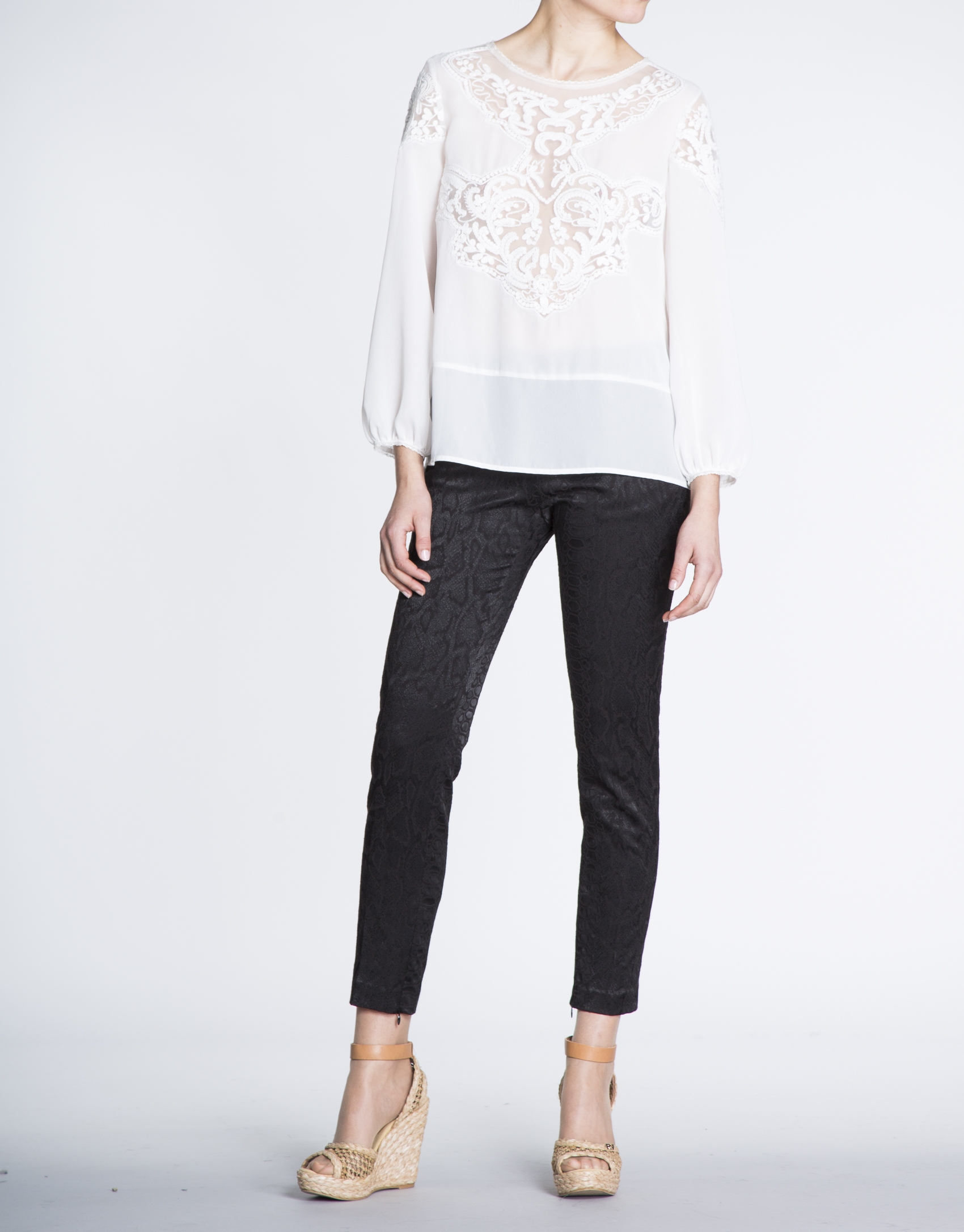 Ivory embroidered long bombacho sleeve blouse 