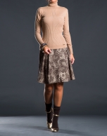 Fine knit beige sweater 