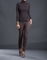 Fine knit brown sweater 