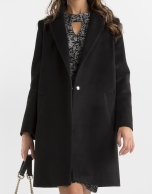 Short black coat 