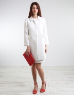 Short off-white coat