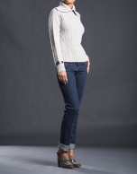 Beige rhombi knit sweater