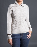 Beige rhombi knit sweater