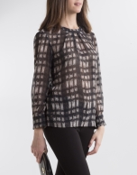 Black/beige check blouse