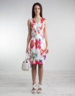 Vestido escote pico floral