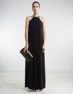 Vestido escote halter negro