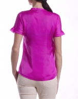 Short sleeve shirt and round neck 