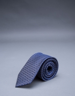 Blue motif tie 