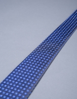 Blue motif tie 