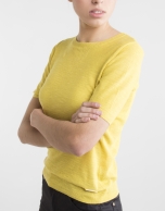 Yellow sweater with short sleeves