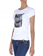 White short-sleeved top with cat design