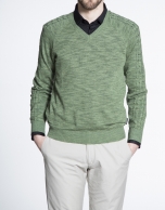 Green cable stitch V neck sweater 