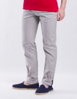 Pantalón sport Oxford