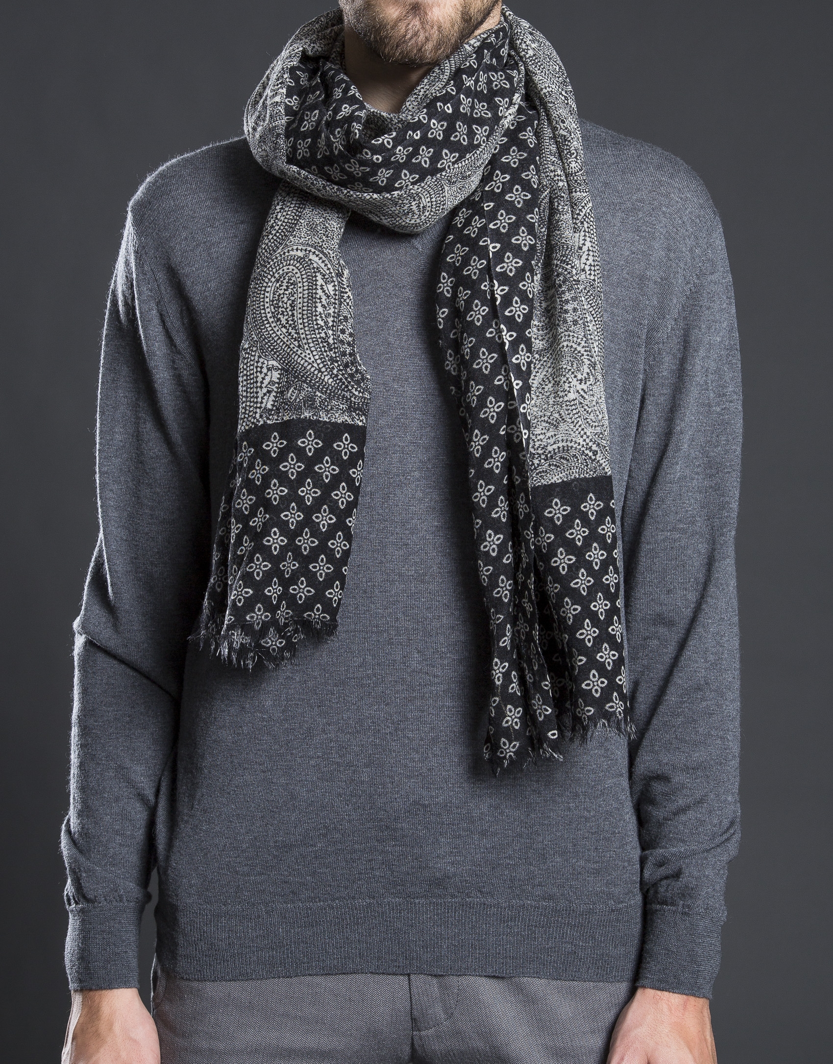 Foulard estampado blanco negro