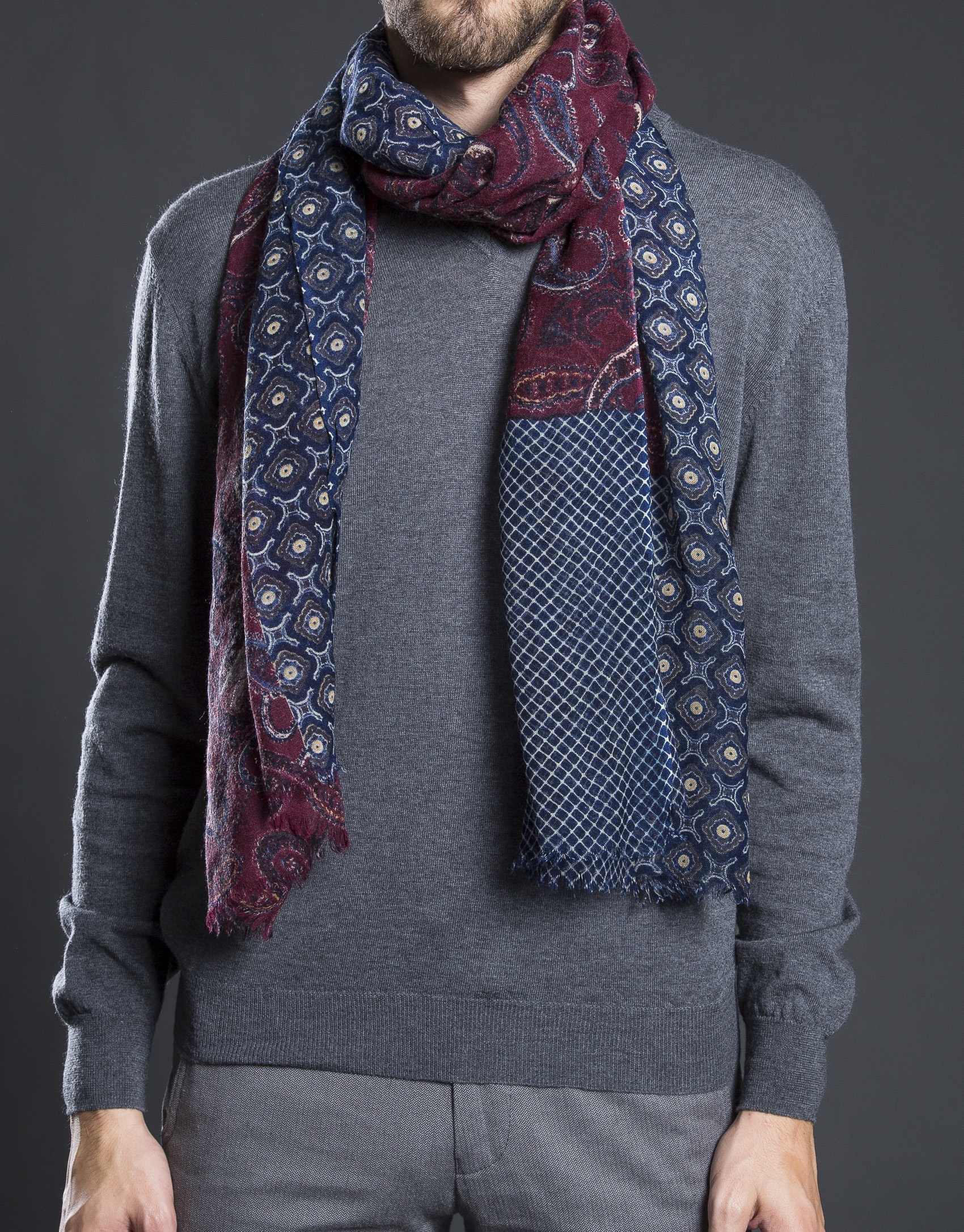 Multi-colored print scarf 