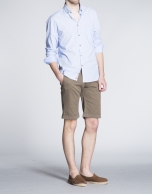 Kaki Bermuda shorts with french pocket.