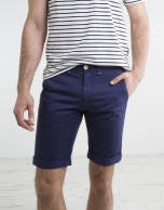 Navy blue jacquard bermudas