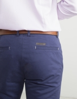 Pantalón chino de algodón marino