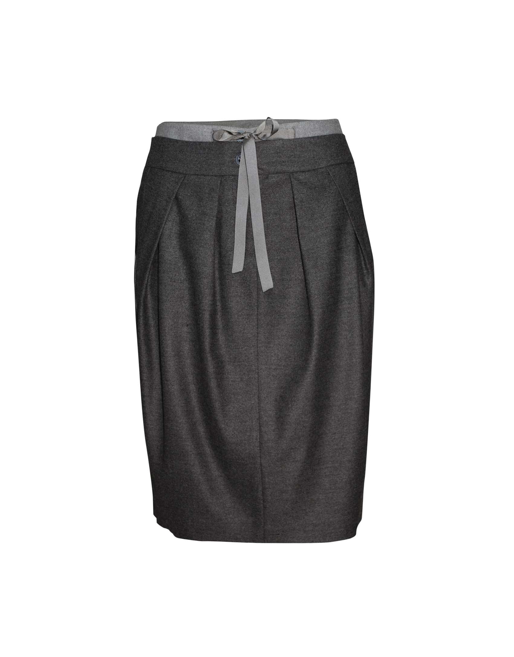 Grey pleated skirt