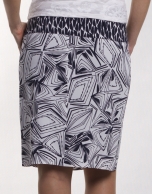 Straight skirt with contrasting waist