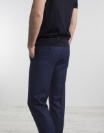 Traje slim fit falso liso marino