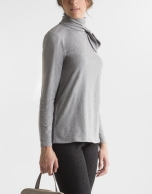 Grey t-shirt with decorative collar