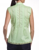 Cotton blouse with tucks and lace 