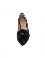 Lisboa Lazo black fur pointed moccasins