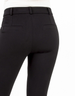 Pantalón cremalleras negro